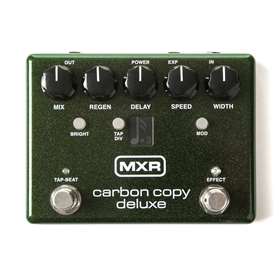 MXR Carbon Copy Deluxe Analog Delay Pedal