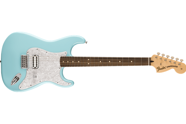 Tom DeLonge Stratocaster®, Rosewood Fingerboard, Daphne Blue
